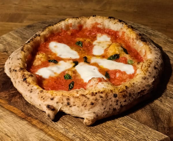 Italy – The Secrets of Authentic Neapolitan Pizza